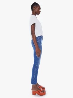 Fashion Clothing Shop -Fashion Clothing Shop 1686 104 WOR VW B FullBodySide 4098 1780x e6278649 4207 4ec4 b1ed 441f7b52681c