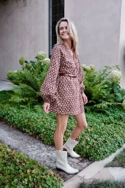 Caftan Dress, Chocolate And Pink Lattice Print -Fashion Clothing Shop 3B1E4609 2383 44D5 90D1 129DCE9AABDD 1 201 a