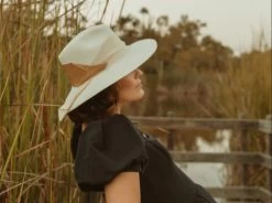 FREYA Gardenia Hat, Bone/Camel 6 FREYA Gardenia Hat, Bone/Camel -Fashion Clothing Shop Freya62fa706c054ec662fa706c05727.6854055862fa706c05727 1728x 5e4e0d0e b276 42db 9649 ba61d03686a5