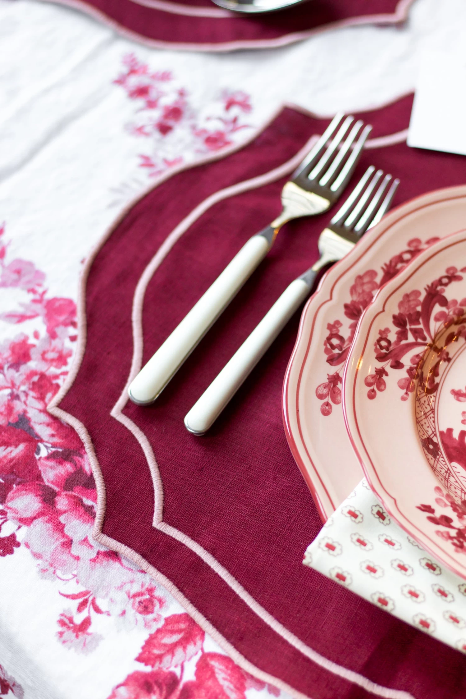 Oriente Italiano Dessert Plate, Vermiglio 4 Oriente Italiano Dessert Plate, Vermiglio - Image 4