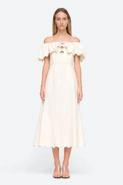 Leona Dress, Cream -Fashion Clothing Shop SS23 041 Cream 1 2000x b43e990a 1801 4679 8c4d 3549038cfcc0