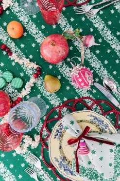 Only On The Avenue Holiday Ditsy Floral Napkin, Green -Fashion Clothing Shop TheAvenuepart2 33of45